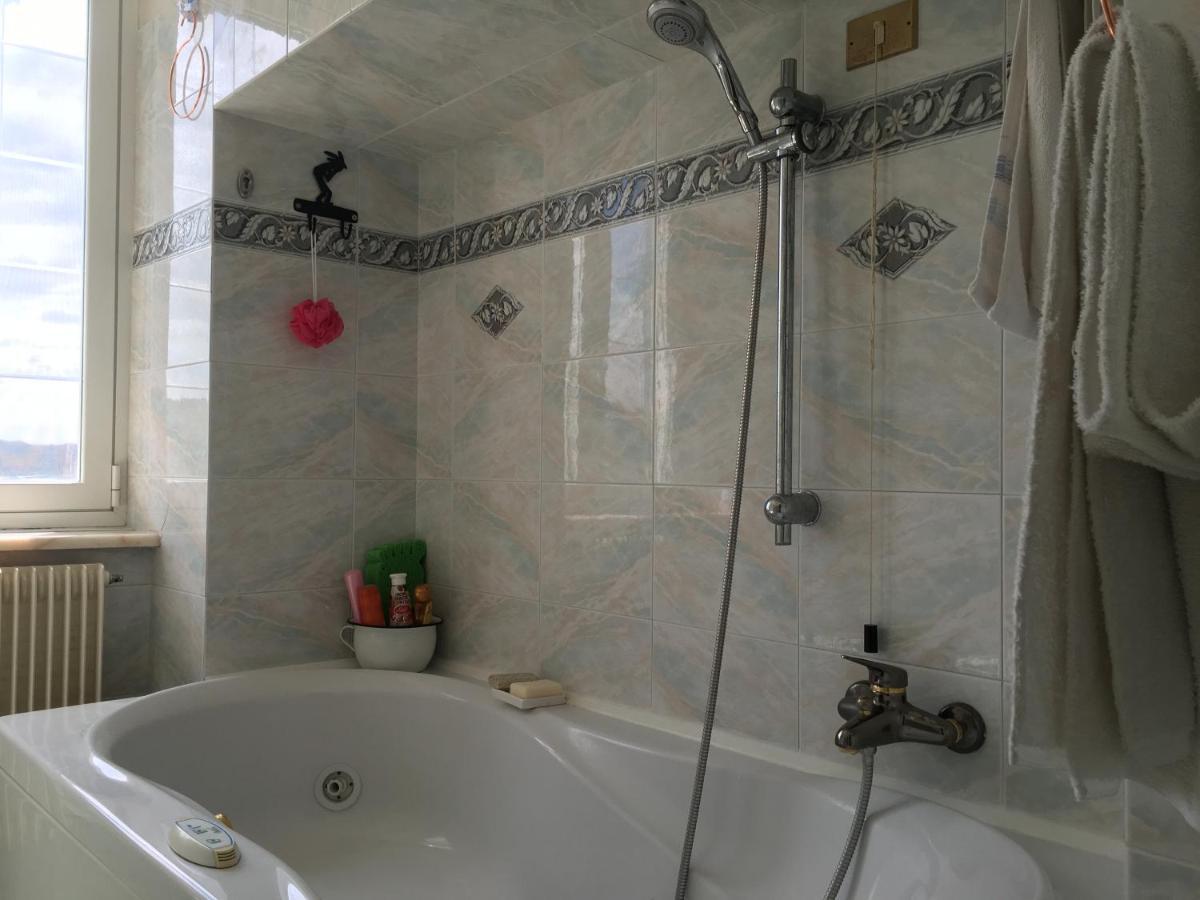 Апартаменты La Casa Di Zoe Ушо Экстерьер фото